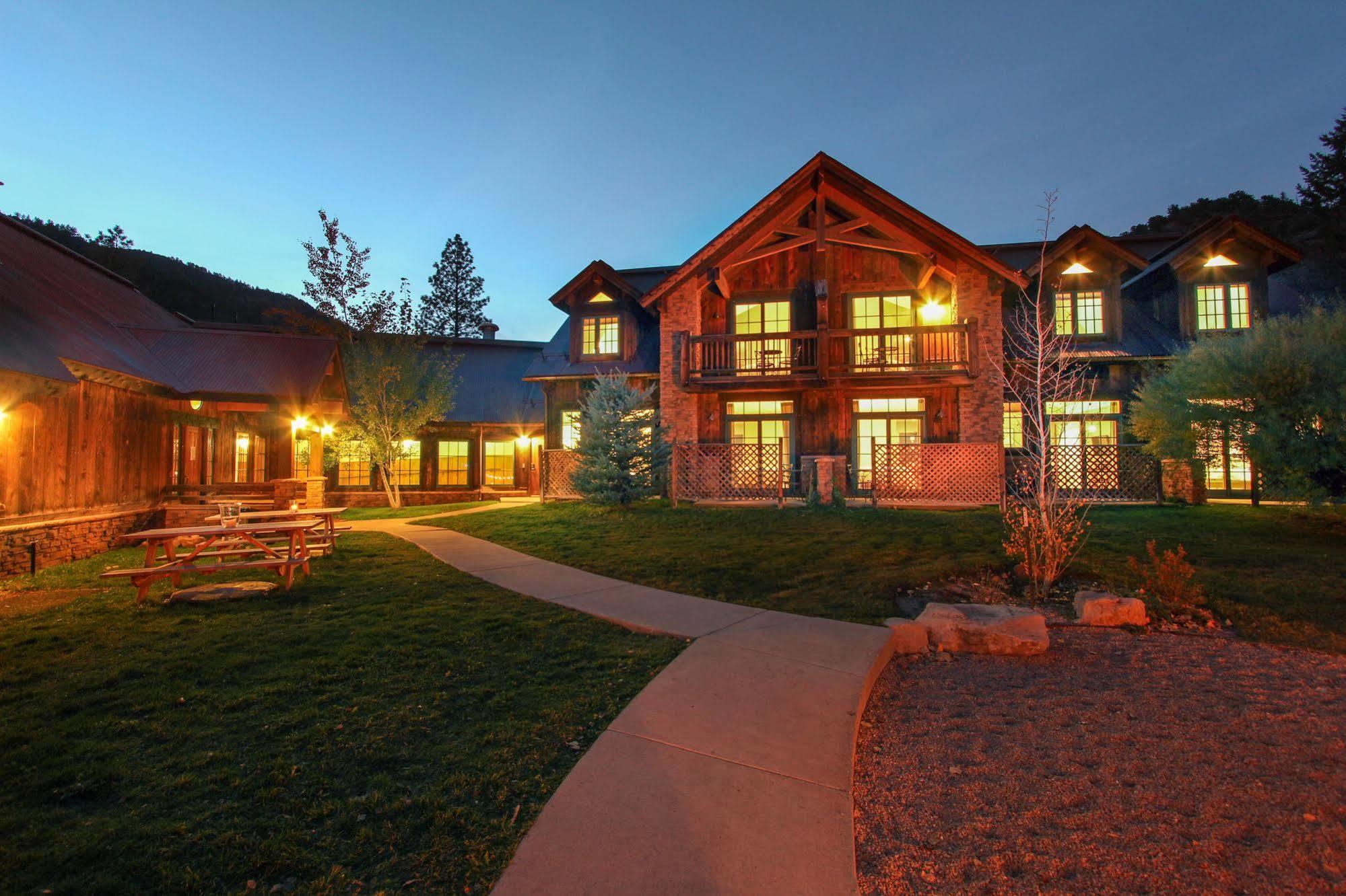 The Angler Inn Placerville 外观 照片